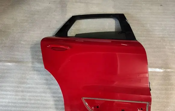 Porsche Macan (95B) Rear door