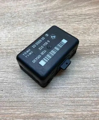 BMW 5 E39 Rain sensor 6904012 00605002