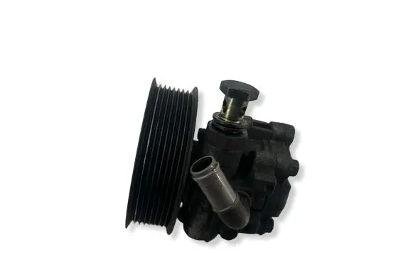Land Rover Discovery 3 - LR3 Power steering pump QVB500400