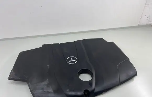 Mercedes-Benz C W205 Engine cover (trim) A6510108512