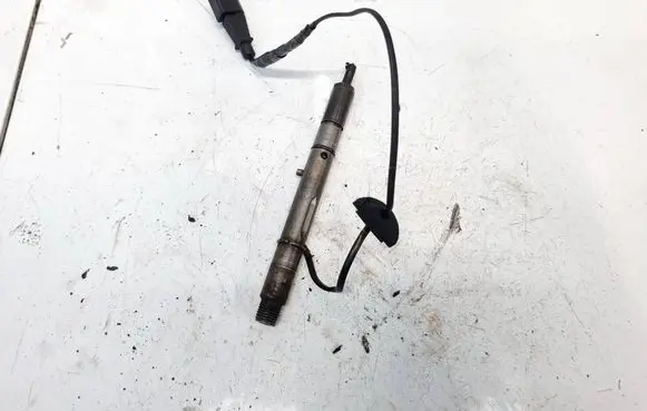 Audi A4 S4 B5 8D Fuel injector 059130202e 0432133803