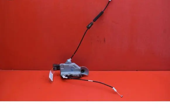 Peugeot 508 RXH Front door lock