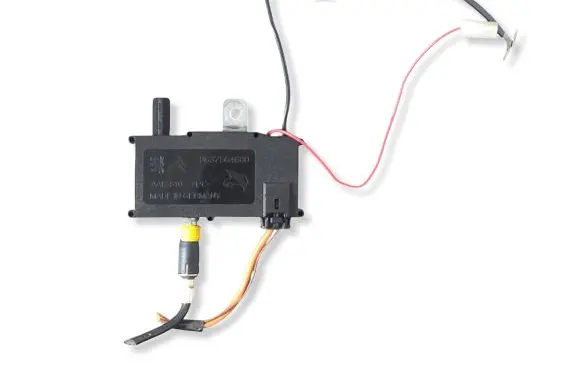 Peugeot 607 Aerial antenna amplifier 9637564680 AAR810