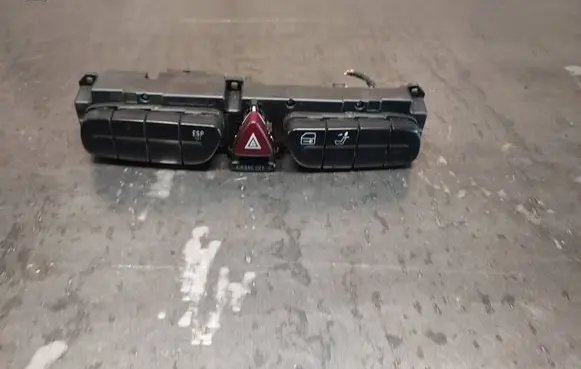 Mercedes-Benz C W203 Hazard light switch 2038214658