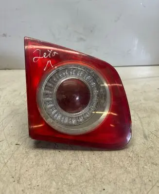 Volkswagen Jetta V Tailgate rear/tail lights 983151