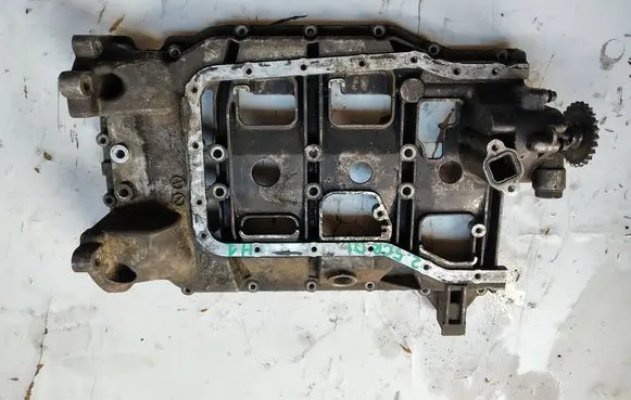 Hyundai H-1, Starex, Satellite Oil sump