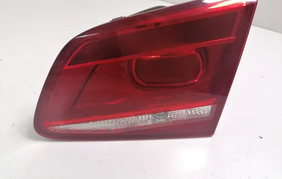Volkswagen PASSAT B7 Tailgate rear/tail lights 3AE945094J