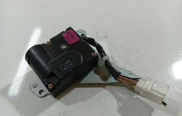 Hyundai Santa Fe Air flap motor/actuator 