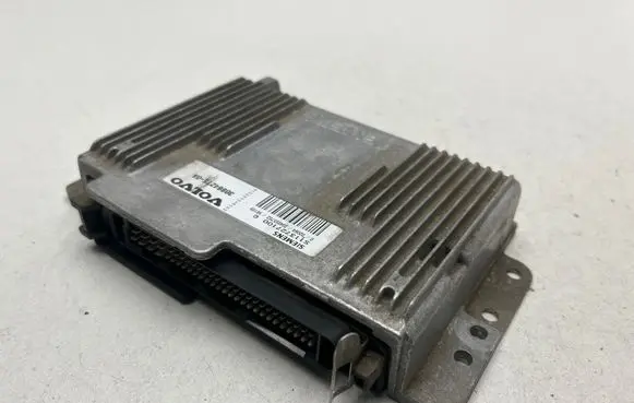 Volvo S40, V40 Engine control unit/module S113727100G 384855752 30864275