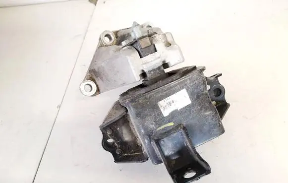 KIA Sportage Engine mount bracket 21832f1000