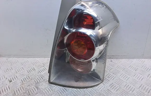 Toyota Corolla Verso AR10 Rear/tail lights 815510F020