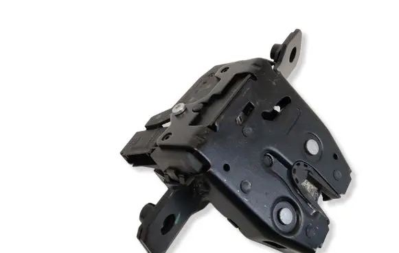 Chevrolet Trax Tailgate/trunk/boot lock/catch/latch 13587640