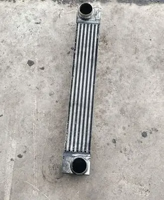 BMW 5 E60 E61 Intercooler radiator 1751779582301 17517795823 7795823