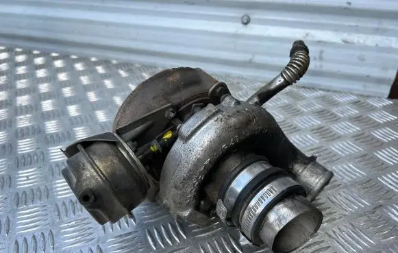 Audi A4 S4 B6 8E 8H Turbo