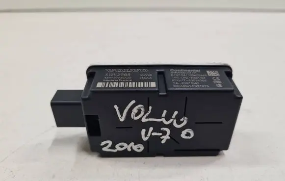 Volvo V70 Door central lock control unit/module 31252988 S180036007