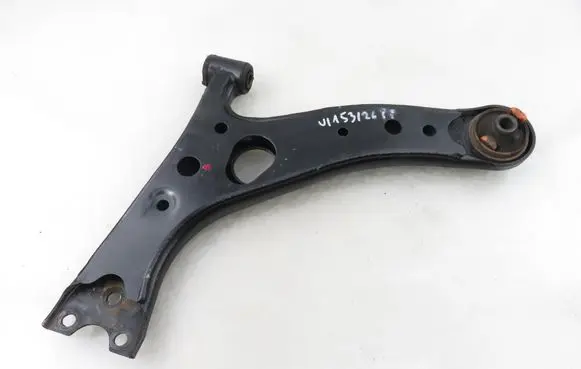 Toyota RAV 4 (XA20) Front control arm 