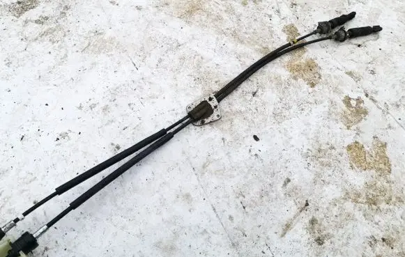 Mitsubishi Outlander Gear shift cable linkage
