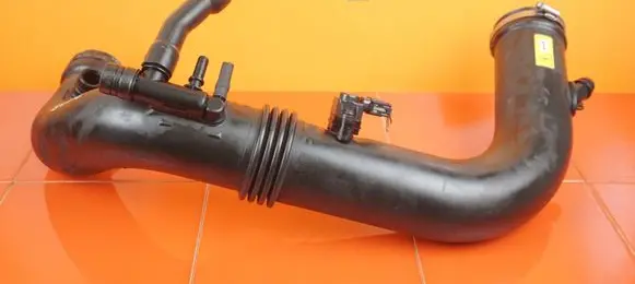 Mercedes-Benz E W212 Intercooler hose/pipe A2710901629 20MB53