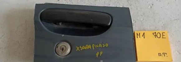 Citroen Xsara Picasso Front door exterior handle 7455 96359