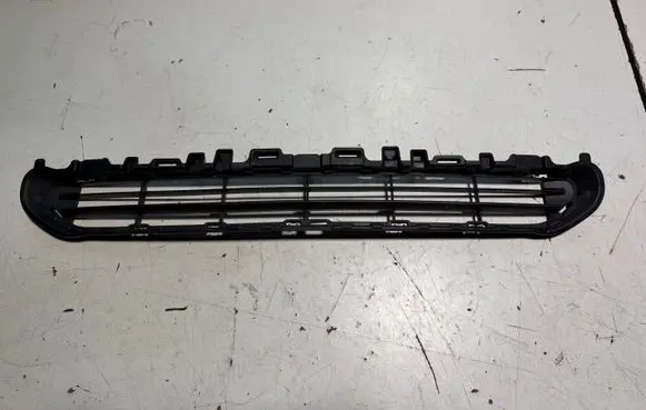 Citroen C5 Aircross II Front bumper lower grill 9843208780