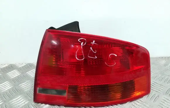 Audi A4 S4 B7 8E 8H Rear/tail lights 8E5945096