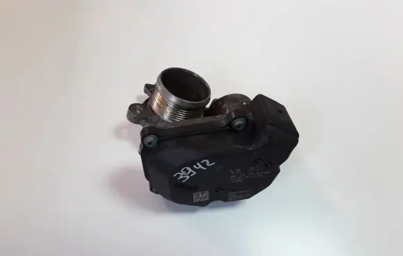 Audi A4 S4 B8 8K Throttle valve 04L131501B