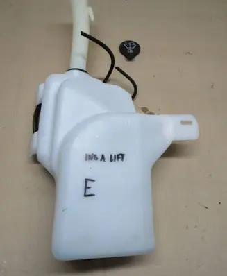 Opel Insignia A Windshield washer fluid reservoir/tank 13227295