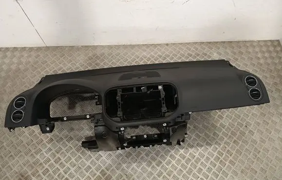 Volkswagen Golf Plus Dashboard 