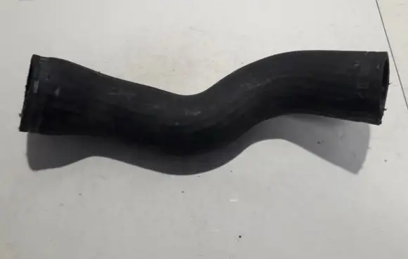 Volvo XC90 Intercooler hose/pipe 30680217