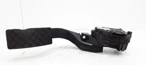 Volkswagen PASSAT B5.5 Accelerator throttle pedal 8D1721523J