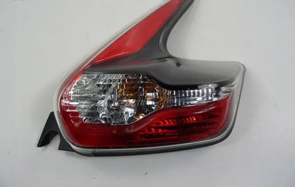 Nissan Juke I F15 Rear/tail lights 26550BV80A