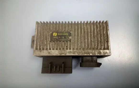Renault Scenic I Glow plug pre-heat relay 7700100703