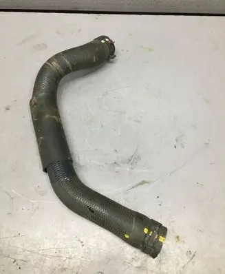 Mazda CX-30 Engine coolant pipe/hose