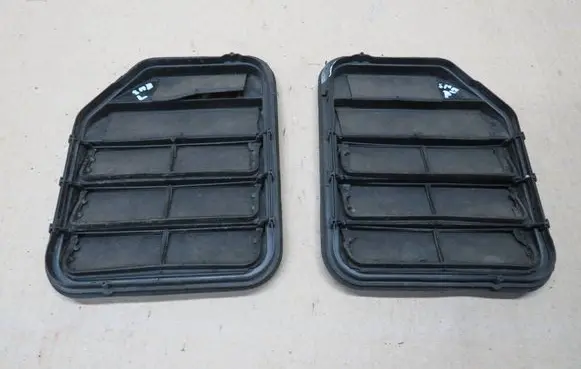 Ford S-MAX Quarter panel pressure vent EM2BB280B63AB