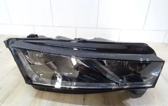 Skoda Octavia Mk4 Headlight/headlamp 5E4941016A