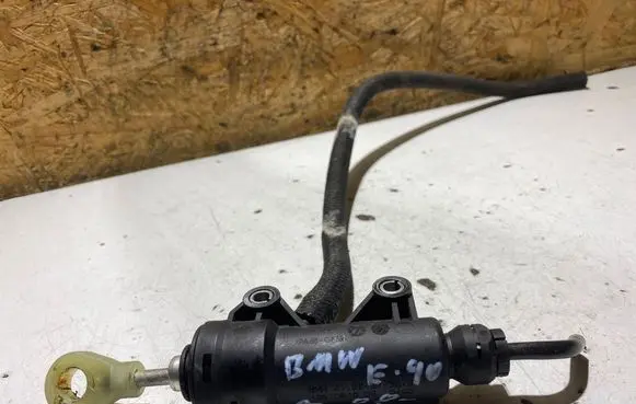 BMW 3 E90 E91 Clutch master cylinder 13670610DE