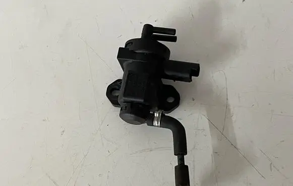 Citroen C8 Turbo solenoid valve 9635704380