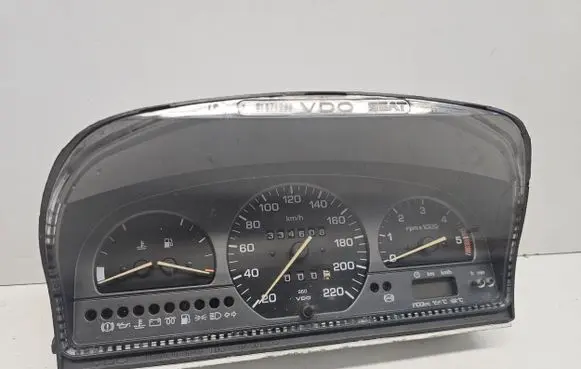 Seat Toledo I (1L) Speedometer (instrument cluster) 81117785 87001235