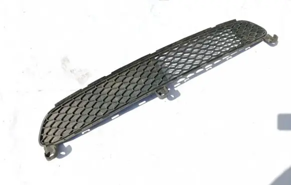 Toyota Aygo AB10 Front bumper lower grill 531120h010 53112-0h010