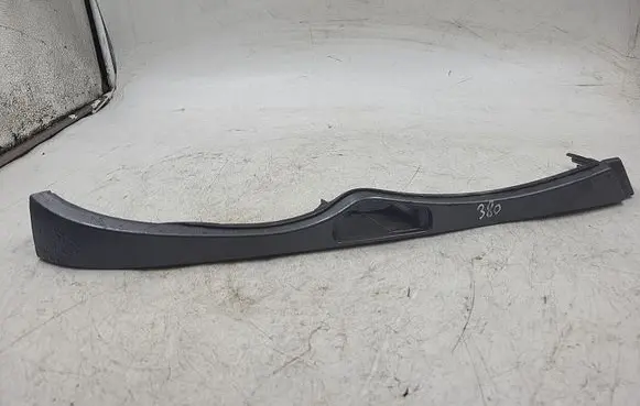 BMW 3 E46 Under headlight/headlamp trim 7030552