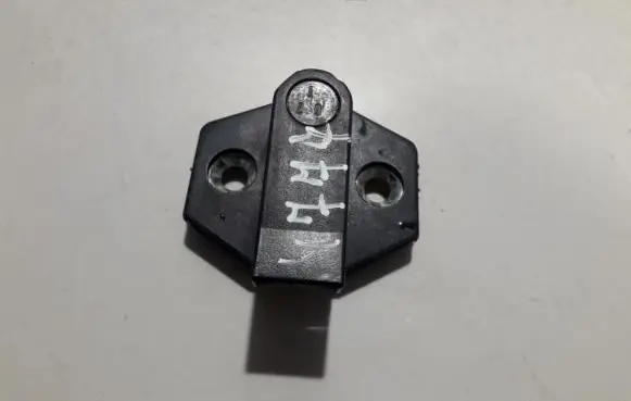 BMW 5 E39 Front door lock loop/hook striker 8176350