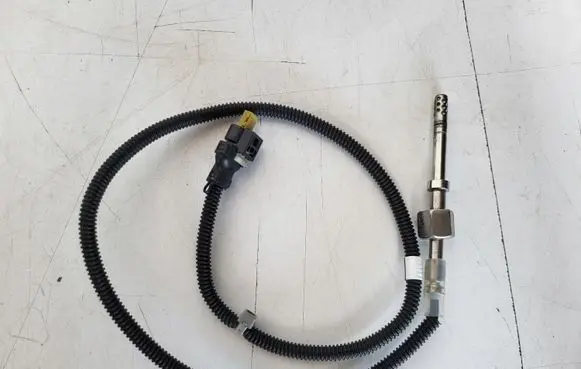 Mercedes-Benz ML W166 Exhaust gas temperature sensor A0009051105