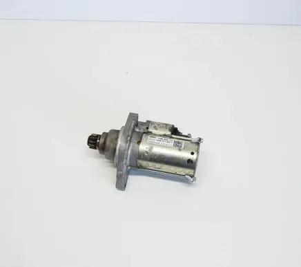 Skoda Octavia Mk2 (1Z) Starter motor 0AM911023T