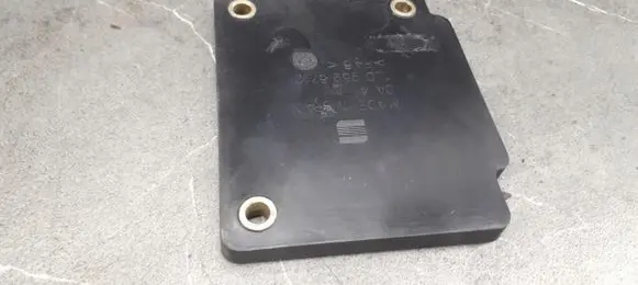 Volkswagen Caddy Engine control unit holder 1l0959679c