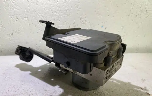 Audi A1 ABS Pump 6R0907379BA 0003