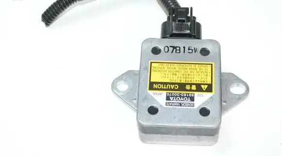 Audi A4 S4 B8 8K Acceleration sensor 8918330070