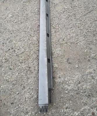 Volkswagen PASSAT B7 Side skirt front trim 