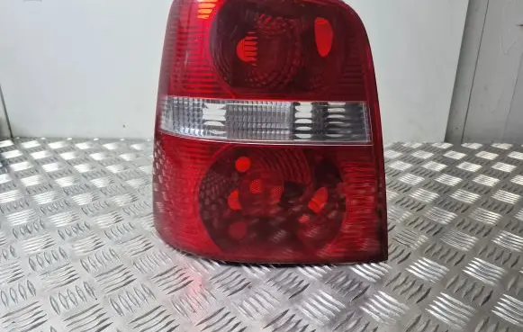 Volkswagen Touran I Rear/tail lights 1T0945095F