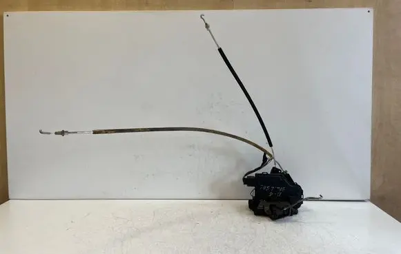 Audi A6 S6 C5 4B Rear door lock