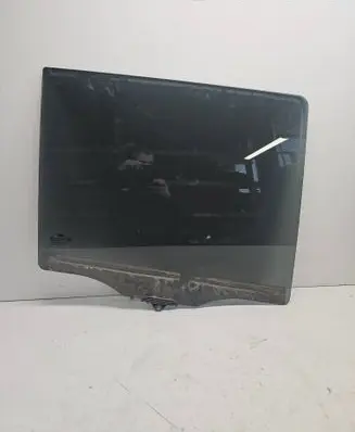 Rear door window glass